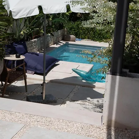 Apartman T-one Luxury Pool House