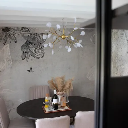 Apartmán T-one Luxury Pool House *